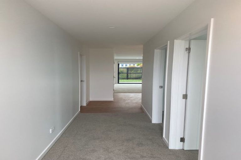 Photo of property in 17 Overton Street, Rototuna North, 3210