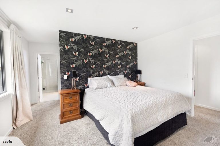 Photo of property in 13 Magnolia Place, Frankton, Queenstown, 9300