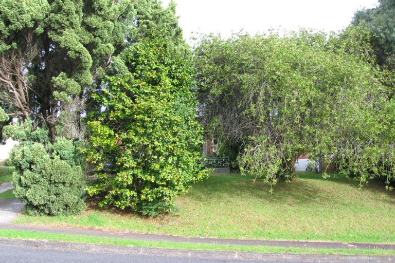 Photo of property in 39 Sherwood Avenue, Te Atatu South, Auckland, 0610