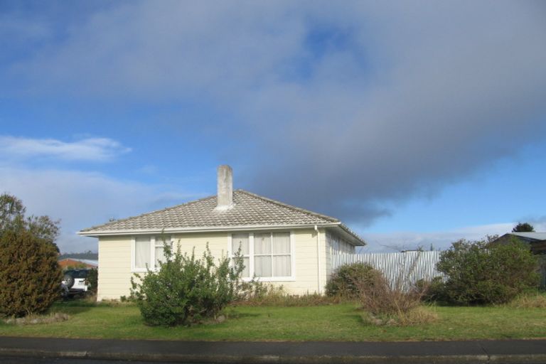 Photo of property in 15 Peterhead Avenue, Flaxmere, Hastings, 4120