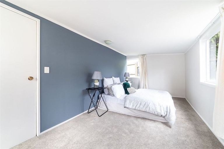 Photo of property in 30 Silverstone Place, Henderson, Auckland, 0612