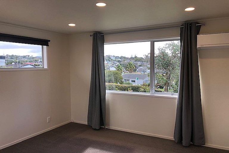 Photo of property in 1 Airey Place, Torbay, Auckland, 0630