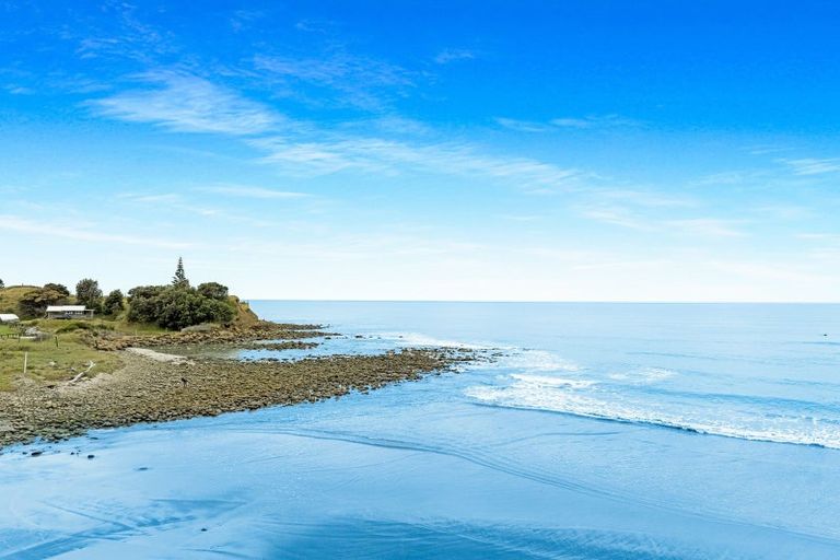 Photo of property in 6 Rhona Place, Mahia, 4198