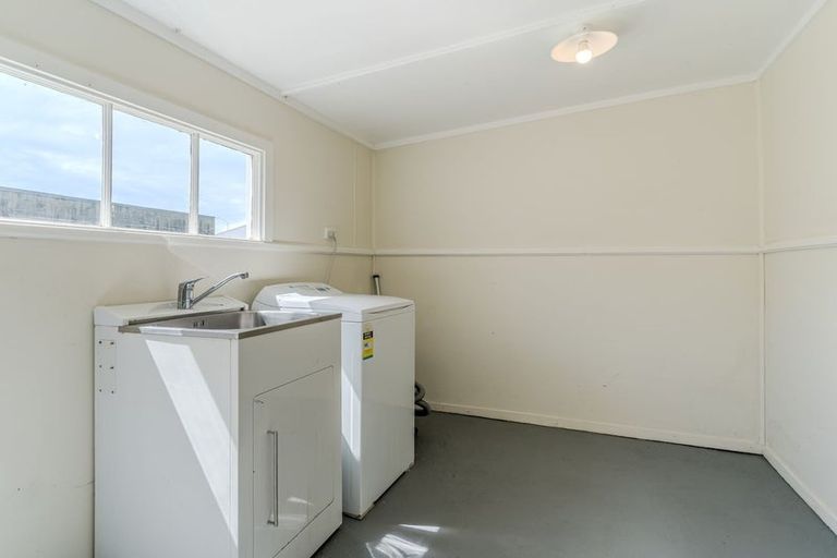 Photo of property in 7 Young Street, Saint Kilda, Dunedin, 9012