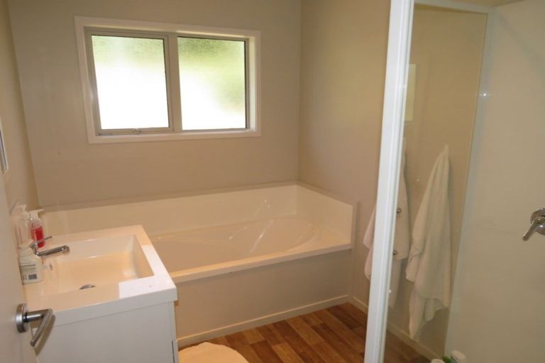 Photo of property in 3 Christa Court, Whitianga, 3510