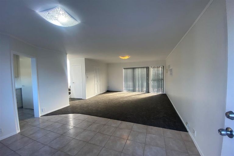 Photo of property in 45b Kurnell Drive, Botany Downs, Auckland, 2010