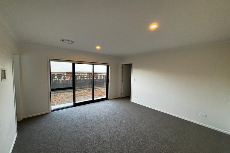 Photo of property in 12 Wilton Street, Westown, New Plymouth, 4310