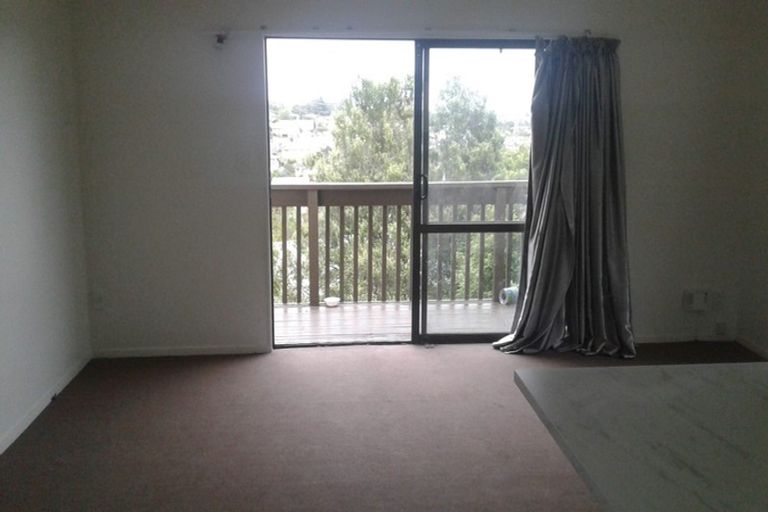 Photo of property in 12 Arde Place, Massey, Auckland, 0614