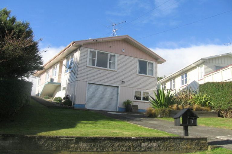Photo of property in 1 Ernest Street, Ranui, Porirua, 5024