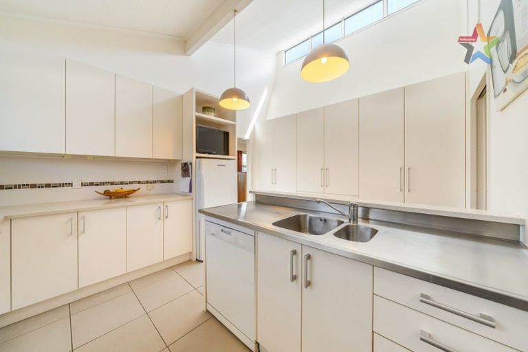 Photo of property in 122 Pretoria Street, Hutt Central, Lower Hutt, 5010