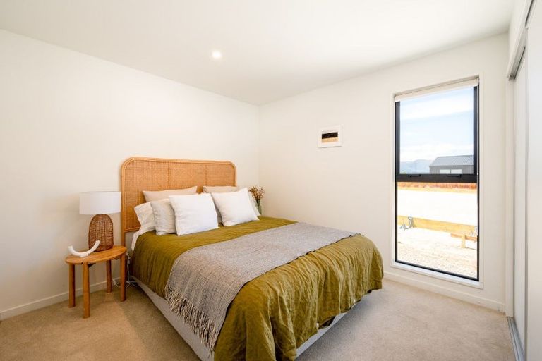 Photo of property in 37 Obelisk Street, Wanaka, 9305