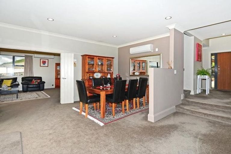 Photo of property in 15 Riverstone Drive, Riverstone Terraces, Upper Hutt, 5018
