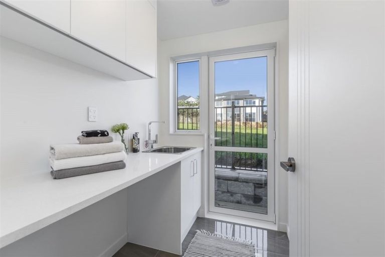 Photo of property in 47 Windlass Street, Long Bay, Auckland, 0630