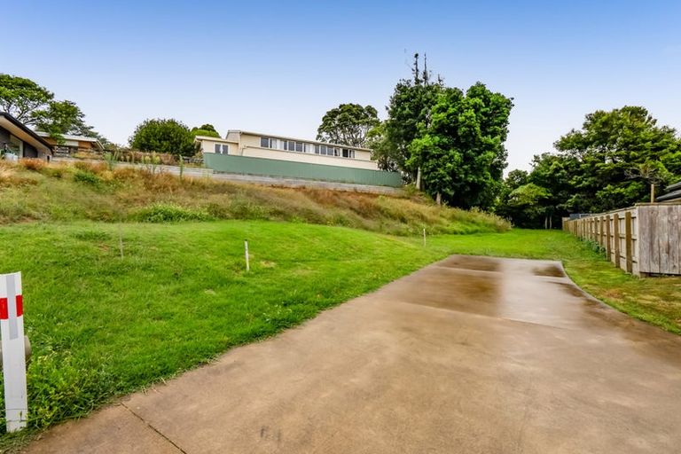 Photo of property in 8 Westwill Way, Westown, New Plymouth, 4310