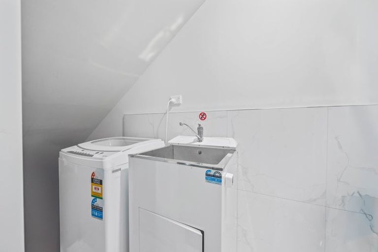 Photo of property in 11b Kimdale Place, Totara Heights, Auckland, 2105