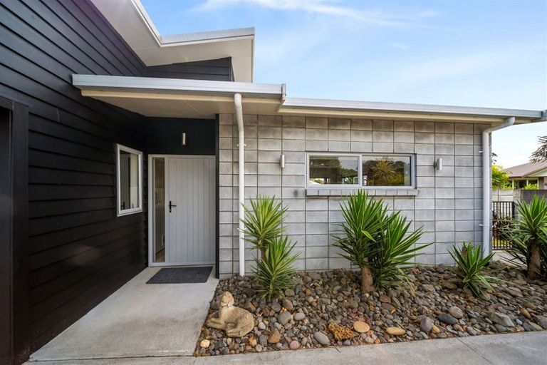 Photo of property in 92h Fairfield Road, Hawera, 4610