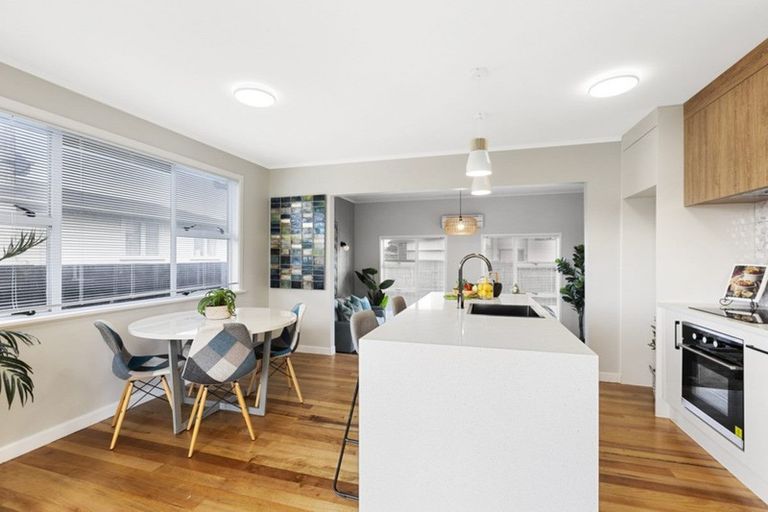 Photo of property in 604b Te Atatu Road, Te Atatu Peninsula, Auckland, 0610
