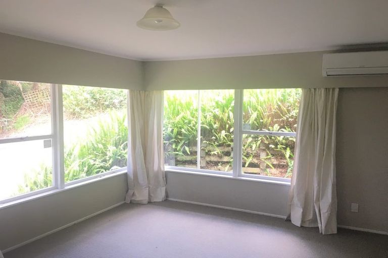 Photo of property in 1/27 Glencoe Road, Browns Bay, Auckland, 0630