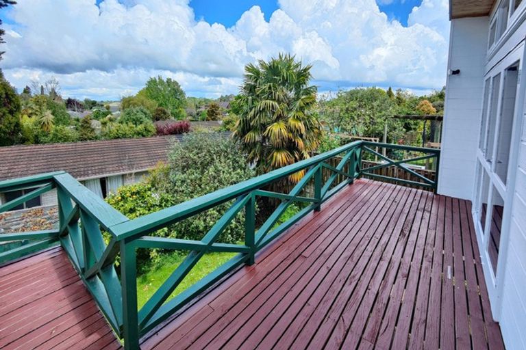 Photo of property in 16 Callard Place, Riverlea, Hamilton, 3216