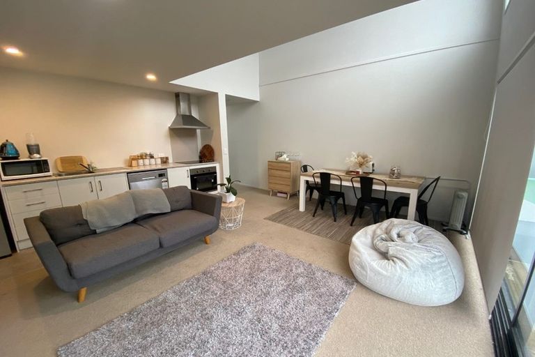 Photo of property in 18/17 Owens Place, Mount Maunganui, 3116