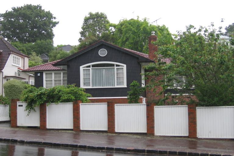 Property details for 26 Ranui Road, Remuera, Auckland, 1050