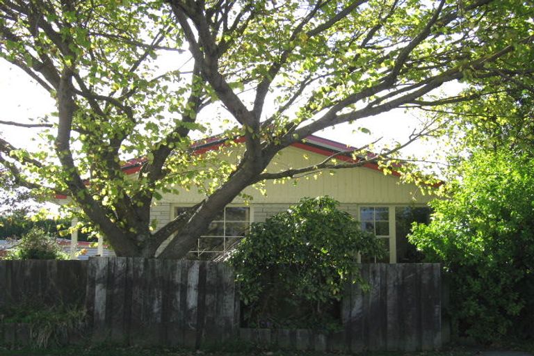 Photo of property in 36 De Menech Grove, Avalon, Lower Hutt, 5011