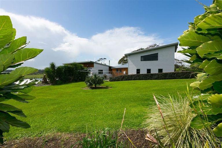 Photo of property in 1408b Devon Road, Brixton, Waitara, 4382