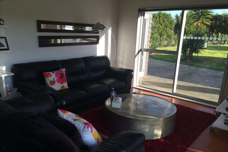 Photo of property in 163 Oraha Road, Kumeu, 0892