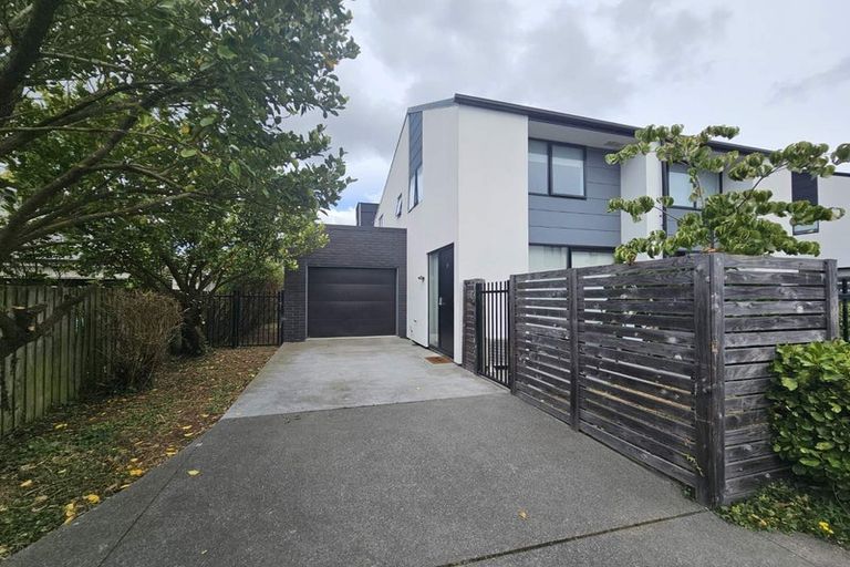 Photo of property in 14 Verlamio Lane, Edgeware, Christchurch, 8013