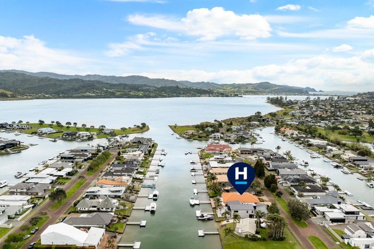 Photo of property in 125 Motu Capri, Pauanui, Hikuai, 3579