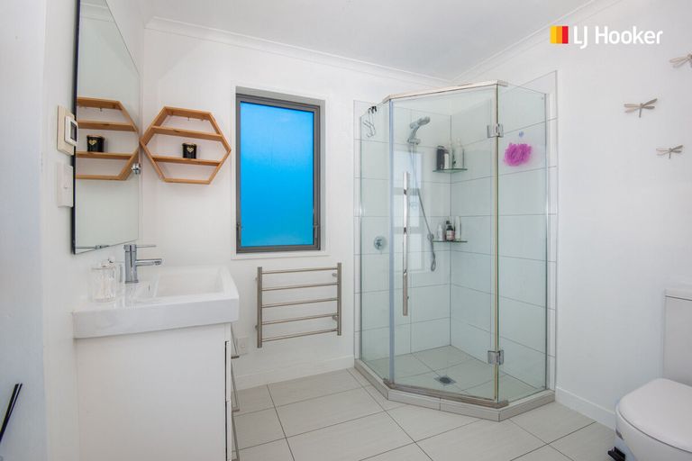 Photo of property in 4b Clayton Street, Saint Clair, Dunedin, 9012