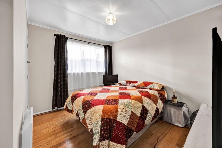 Photo of property in 16 Manchester Street, Patea, 4520