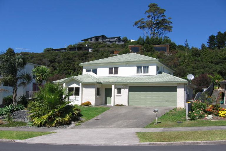 Photo of property in 32 Kate Sheppard Avenue, Torbay, Auckland, 0630