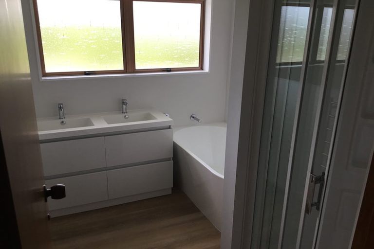 Photo of property in 21 Kakariki Road, Ngunguru, Whangarei, 0173