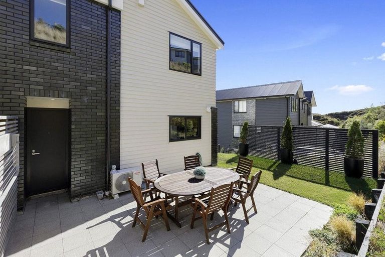 Photo of property in 17 Holystone Road, Whitby, Porirua, 5024