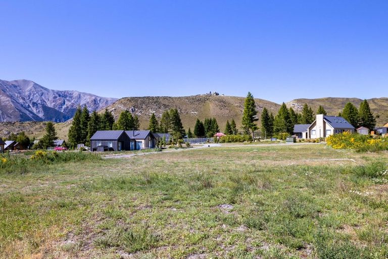 Photo of property in 18 Bevel Court, Castle Hill, 7580