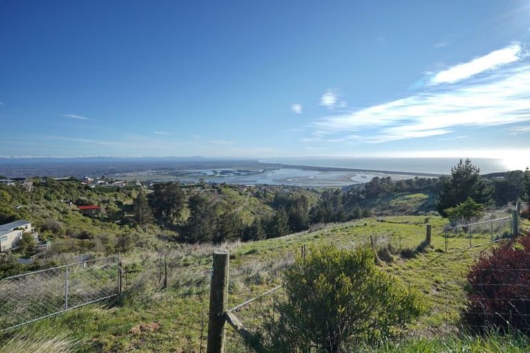 Photo of property in 311 Mount Pleasant Road, Mount Pleasant, Christchurch, 8081