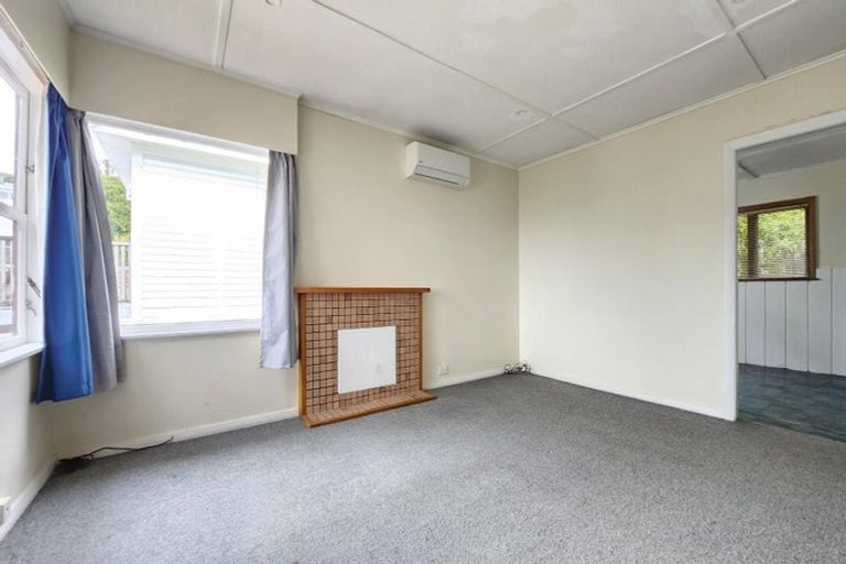 Photo of property in 81 Burgess Road, Johnsonville, Wellington, 6037