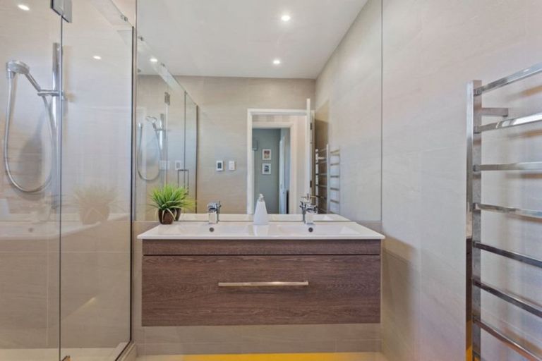 Photo of property in 15a Baretta Street, Somerfield, Christchurch, 8024