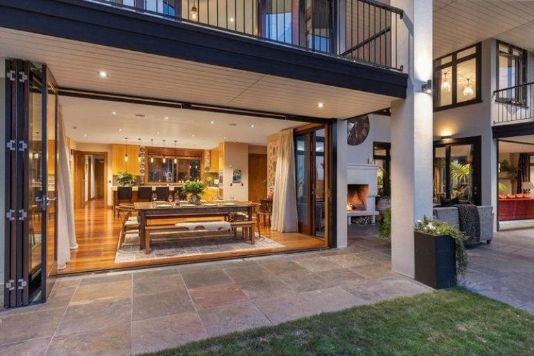 Photo of property in 19 Tosswill Road, Tahunanui, Nelson, 7011