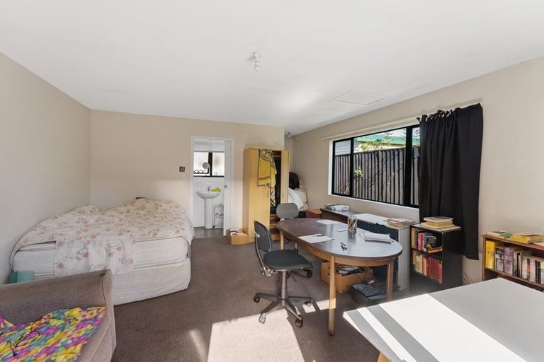 Photo of property in 10 Coopers Road, Dallington, Christchurch, 8061