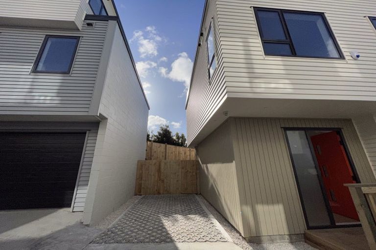 Photo of property in 6/26 Long Bay Drive, Torbay, Auckland, 0630