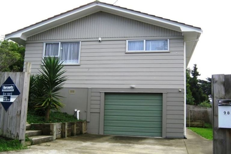 Photo of property in 98 Reynella Drive, Massey, Auckland, 0614