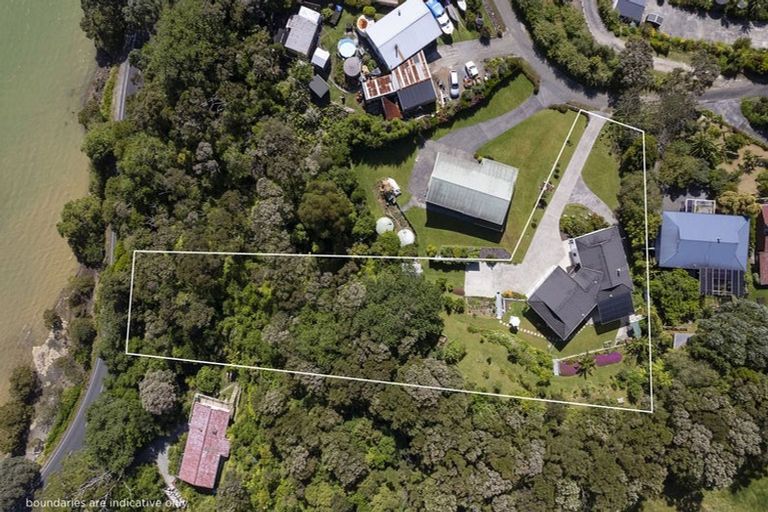 Photo of property in 17 Lewer Road, Whangaroa, Kaeo, 0478