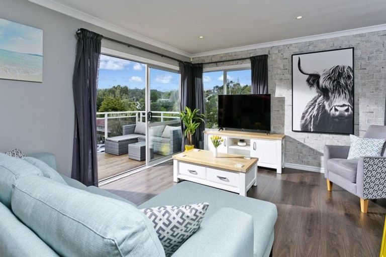 Photo of property in 7 Beeche Place, Birkdale, Auckland, 0626
