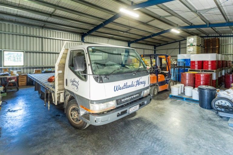 Photo of property in 17 Siegerts Road, Kimbell, Fairlie, 7987