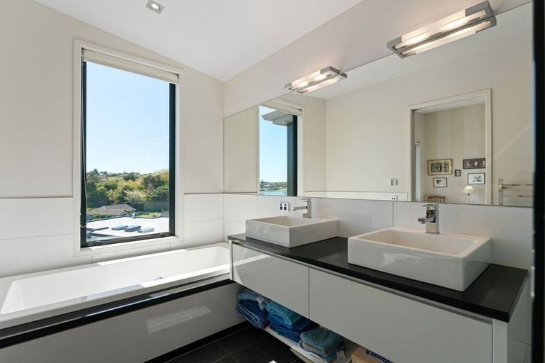 Photo of property in 6/5 The Moorings, Two Mile Bay, Taupo, 3330