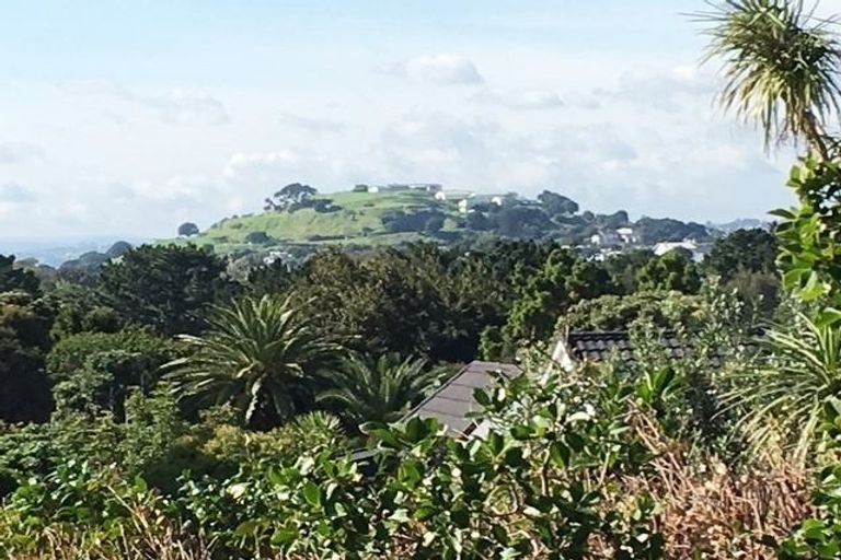 Photo of property in 15a Achilles Crescent, Narrow Neck, Auckland, 0624