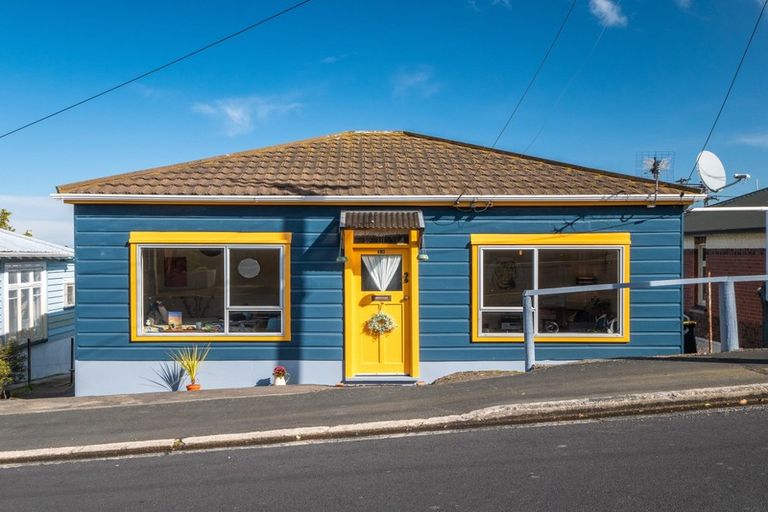 Photo of property in 22 Forbes Street, Balaclava, Dunedin, 9011