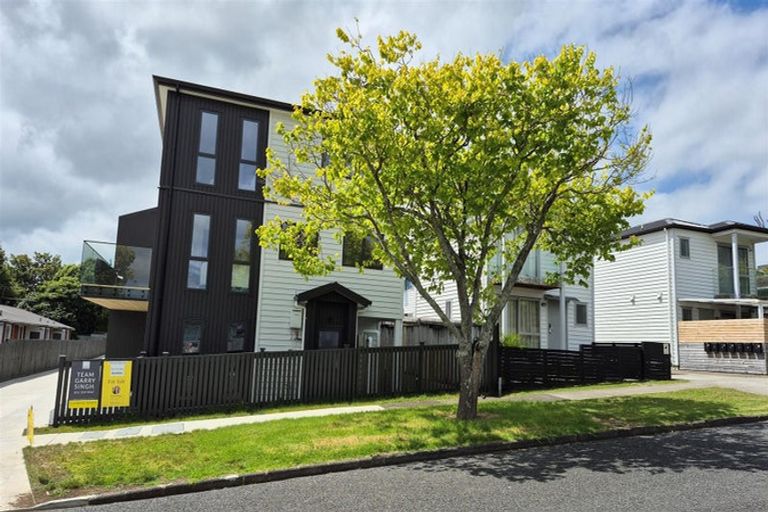 Photo of property in 2/7 Woolfield Road, Papatoetoe, Auckland, 2025